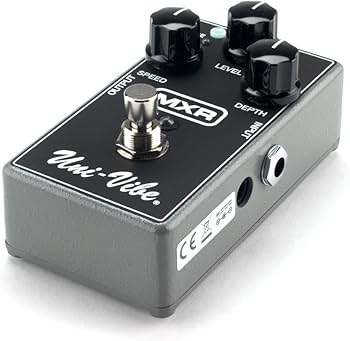 Amazon.com: MXR M68 Uni-Vibe Chorus Vibrato Effects Pedal BUNDLE