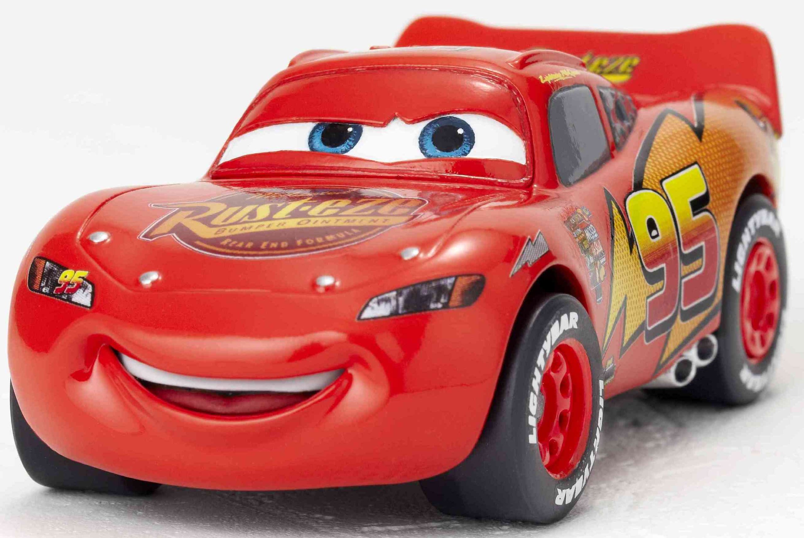 Amazon | リボルテック ピクサーフィギュアコレクションNO.003 カーズ