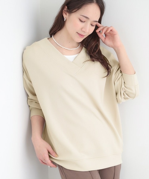 カットツイルVネックトップス｜シューラルーの通販｜&mall（アンド