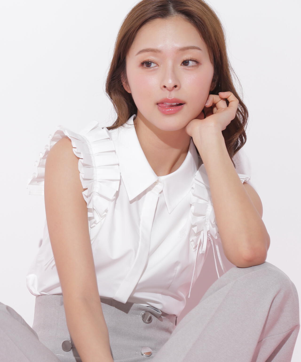 ショルダーフリルブラウス | JILL by JILL STUART（ジル バイ ジル