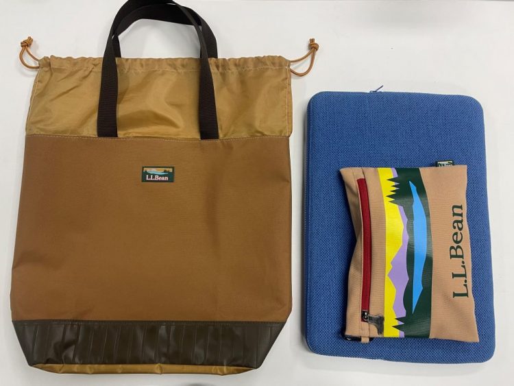 エルエルビーン付録】15インチの大型PCも収納できるサイズで、かなり