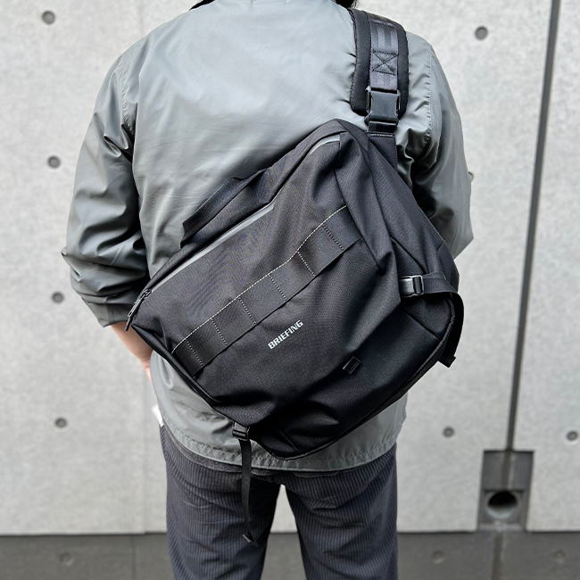 電動キックボードとも好相性⁉︎「ブリーフィング」のタフな