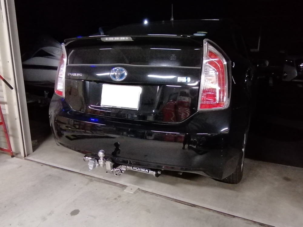 ギガテックス・モータース30 プリウスにヒッチメンバーの取り付け