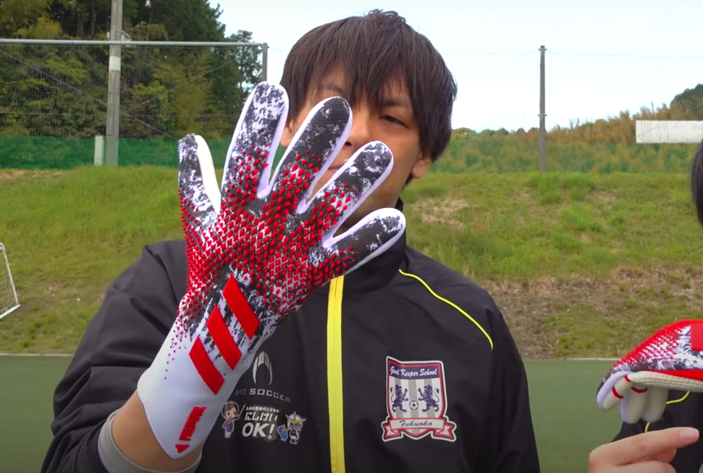 ストラップレスが本格化？！アディダスのプレデタープロ マヌエル