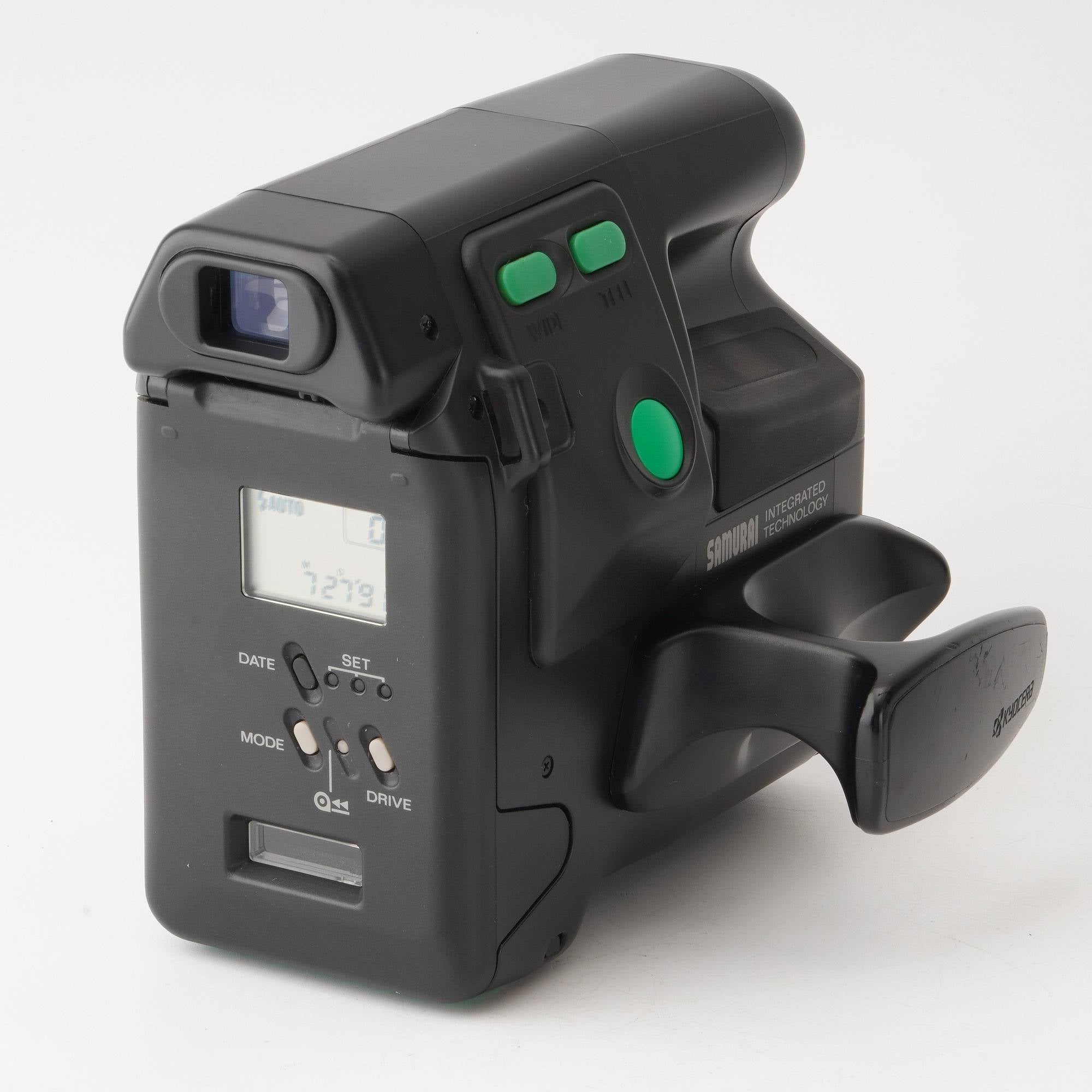 Kyocera SAMURAI X3.0 グリーン / AF ZOOM 25-75mm F3.5-4.3 – Natural