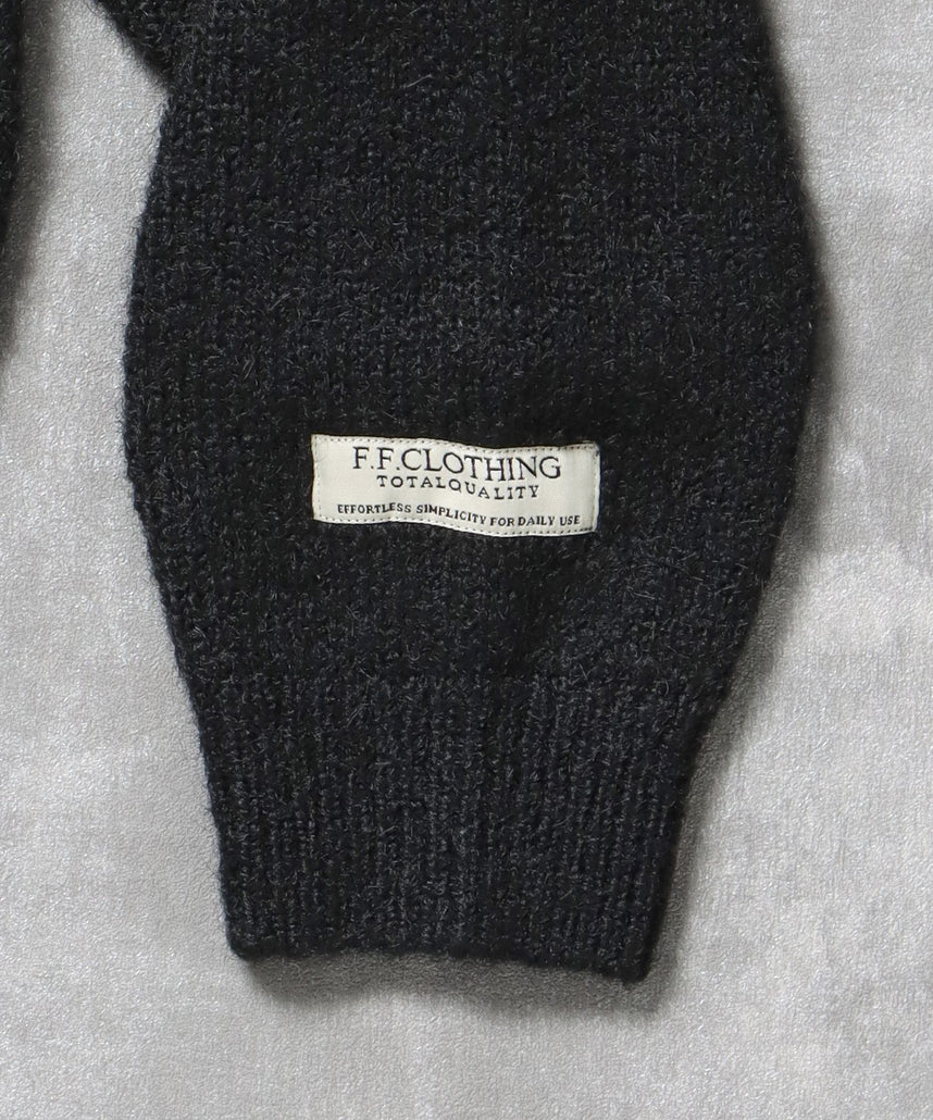 FFEIN(フェイン)】ワンポイントVネックウール混ニット / ウール ニット