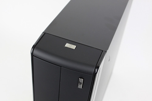 設置場所を選ばない、高コストパフォーマンスなスリム型デスクトップPC