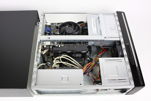 設置場所を選ばない、高コストパフォーマンスなスリム型デスクトップPC