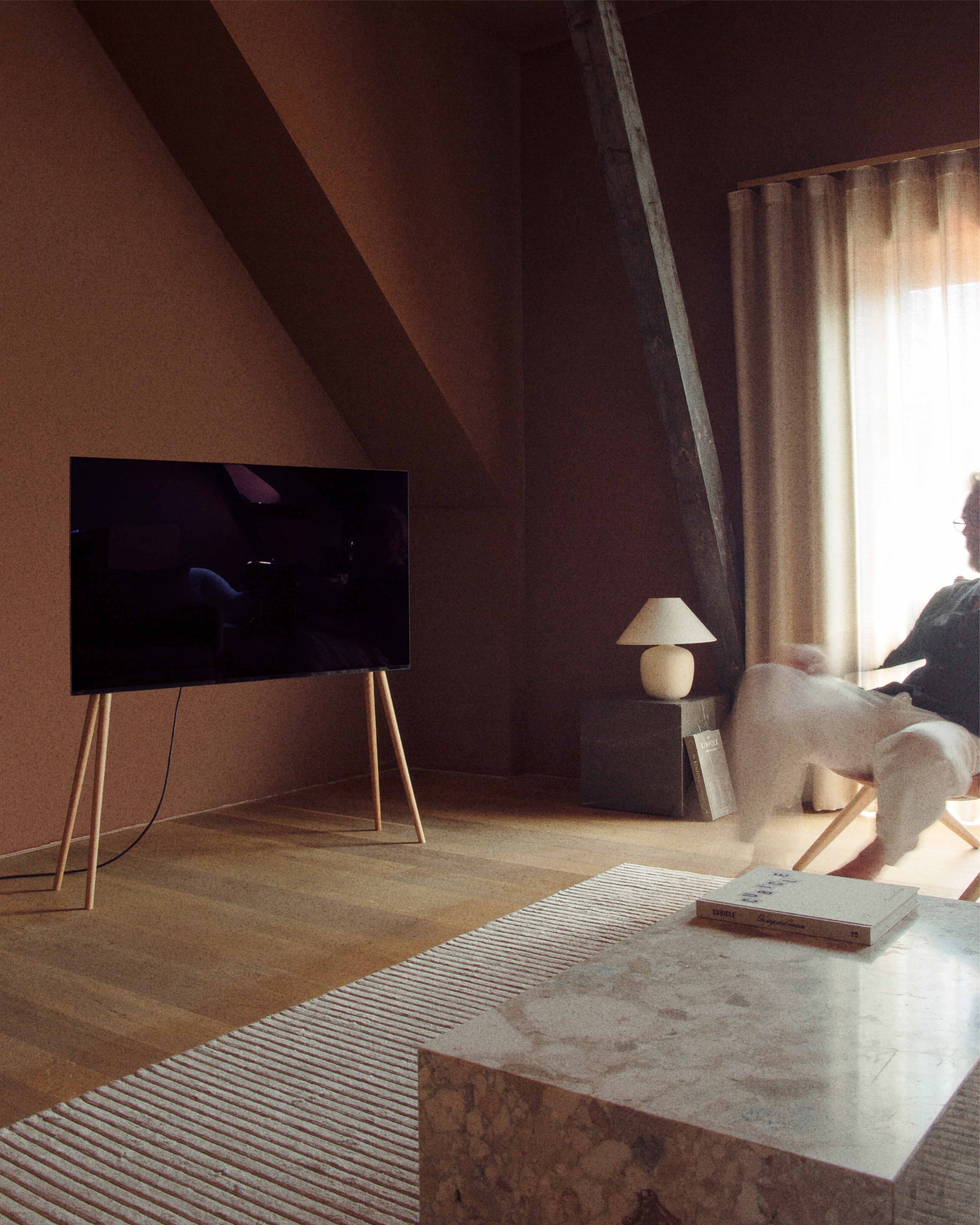 55〜72インチ用】テレビスタンド/壁掛けできないお部屋に｜美しく