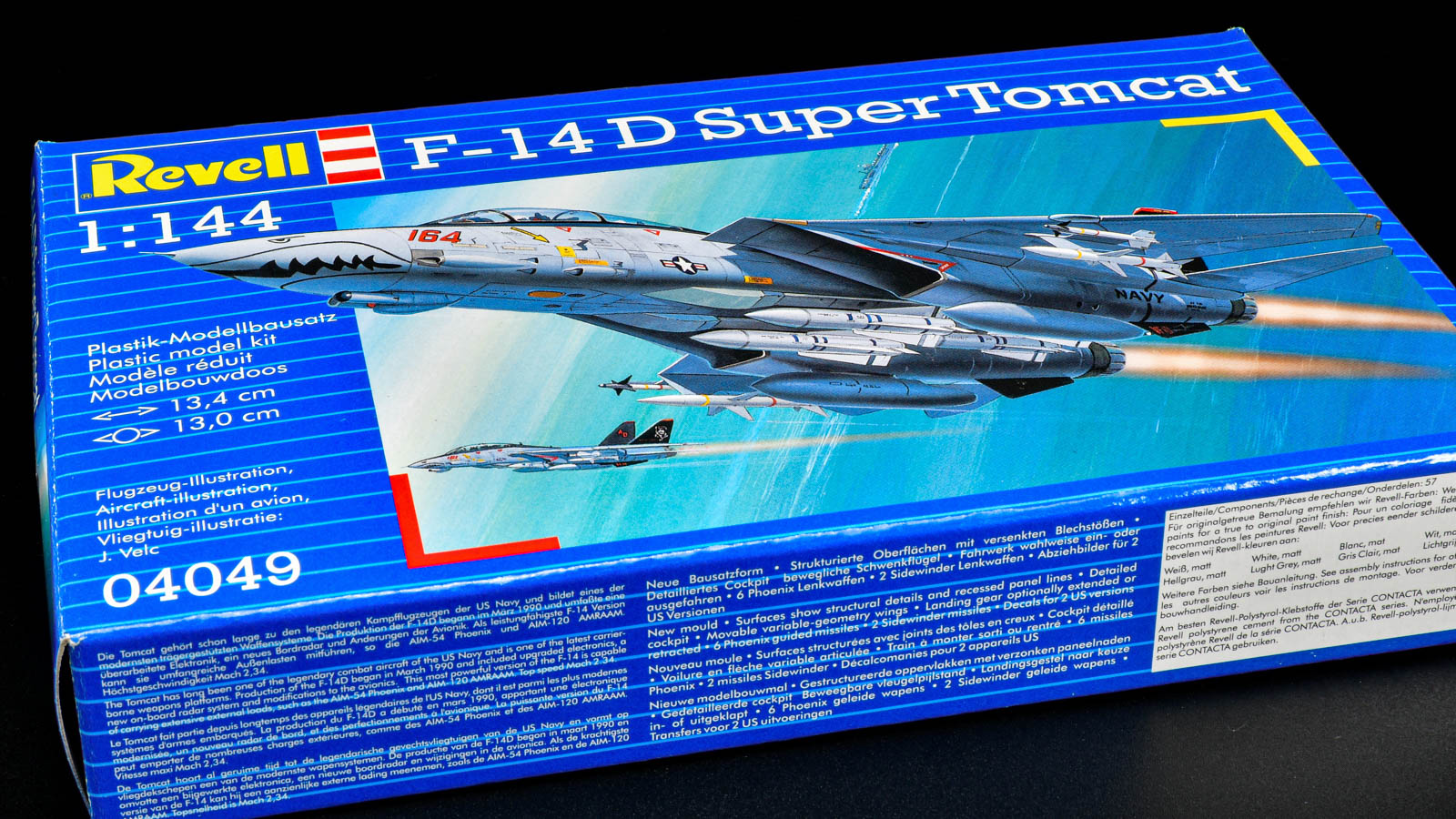 憧れの「F-14 トムキャット」が1時間で組み上がるご機嫌プラモ！誰にも