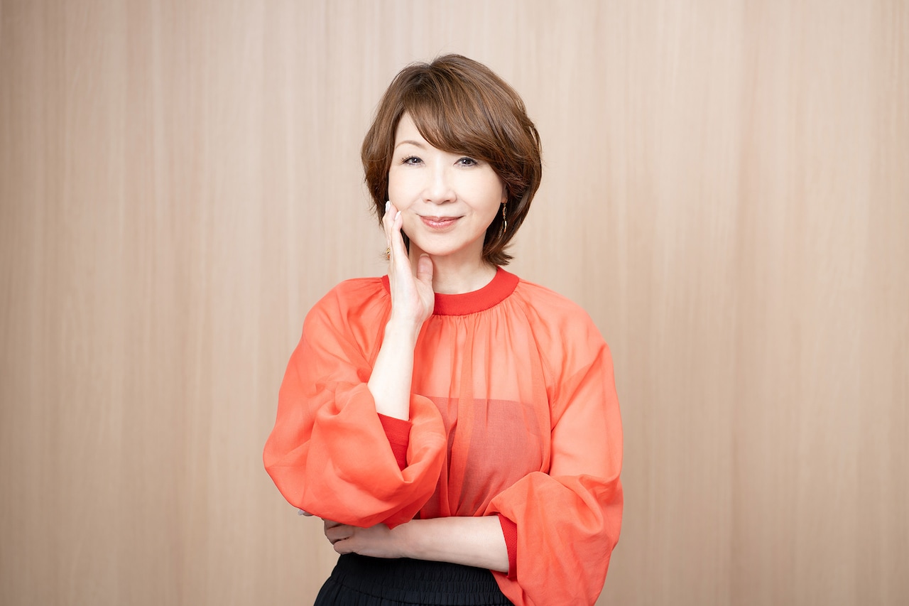 伊藤百花の1stフォトブック「百花ずかん。」パネル展開催、夏のプール