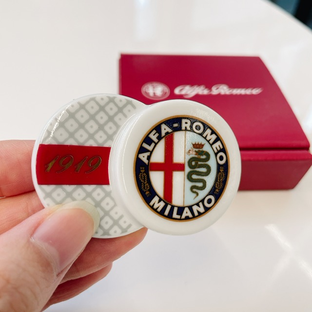 アルファ ロメオ エンブレム箸置き｜アルファ ロメオ心斎橋スタッフ