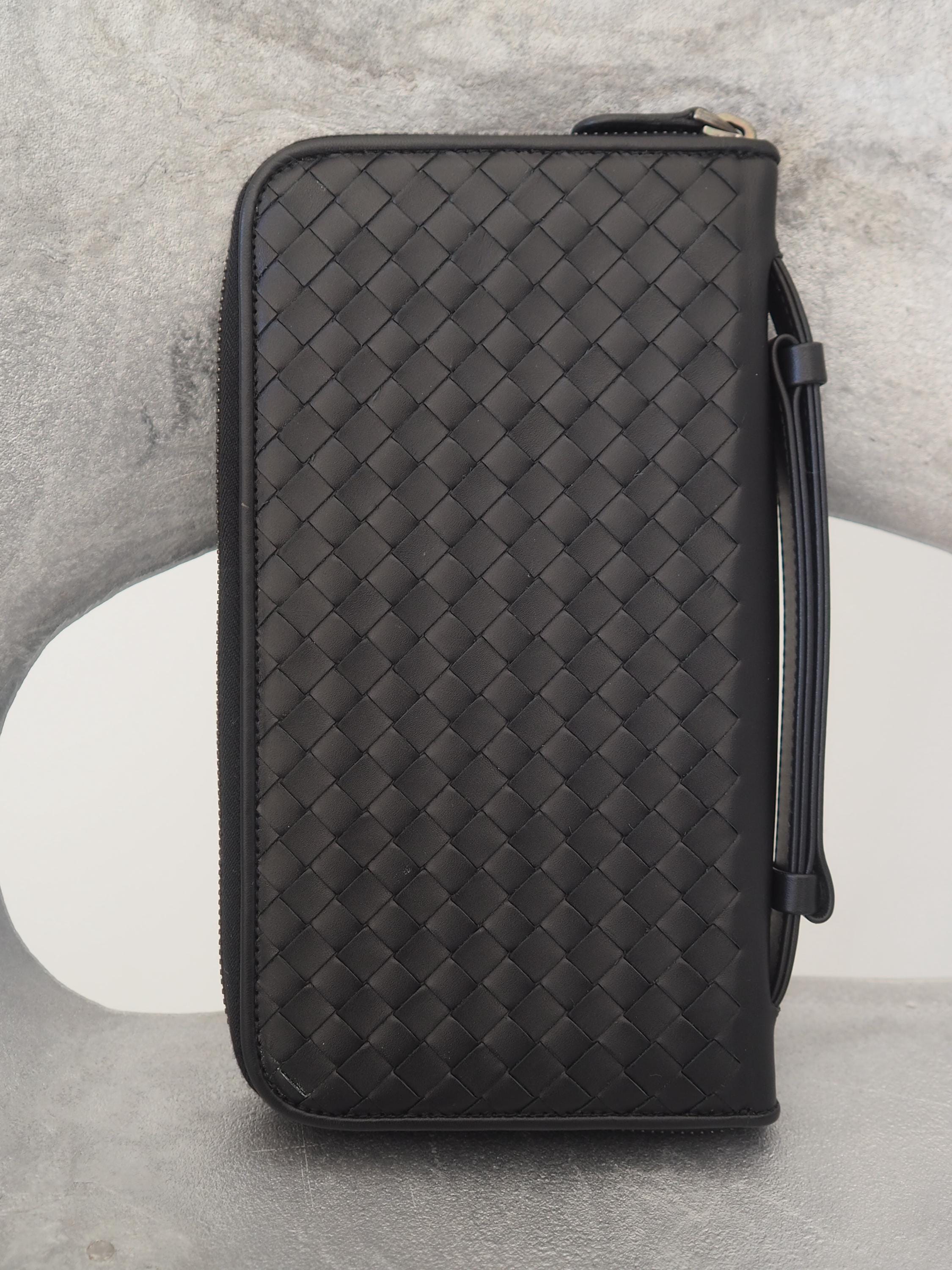 Bottega Veneta ボッテガヴェネタ パスポート ケース 財布