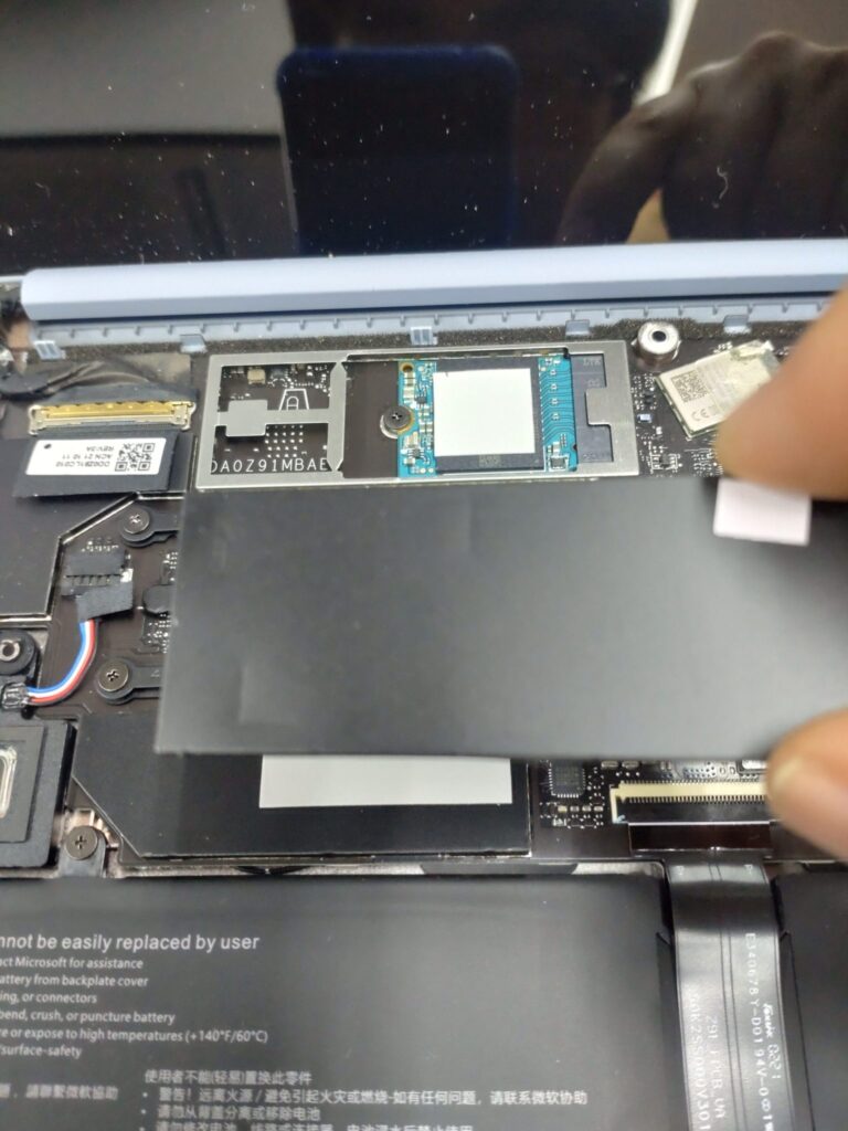 Surface Laptop Goの起動不可修理(SSD交換)を行いました - パソコン