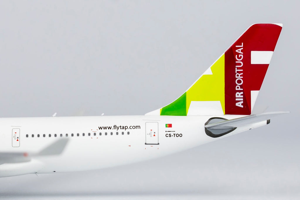 TAP Air Portugal Airbus A330-200 CS-TOO NG Model 61031 Scale 1:400