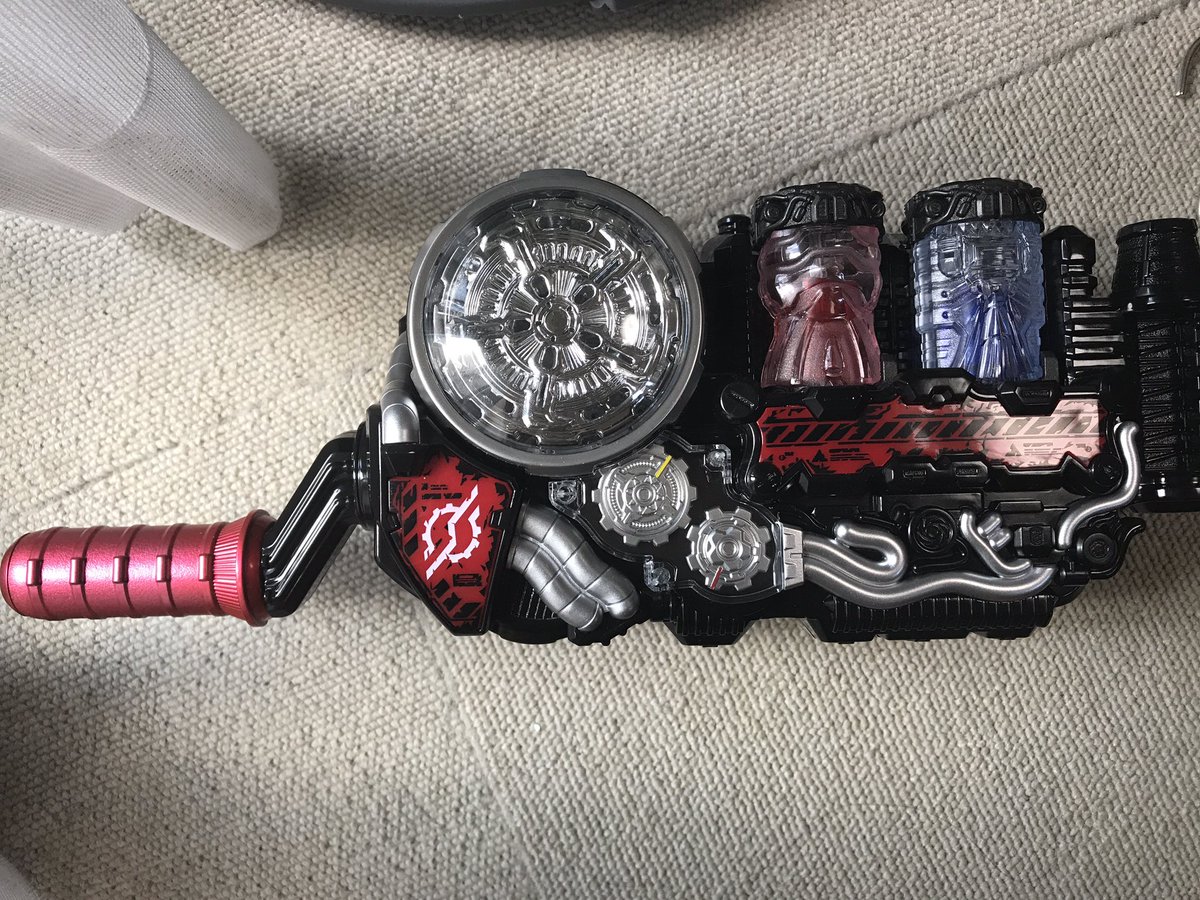 ビルドドライバー塗装完成しました。レバーとシルバー部分の塗装しま