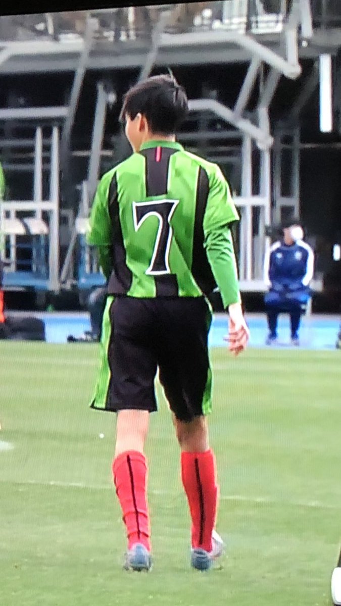 全国高校サッカー。 広島皆実高校の初戦。 頑張って欲しいな。 ってか