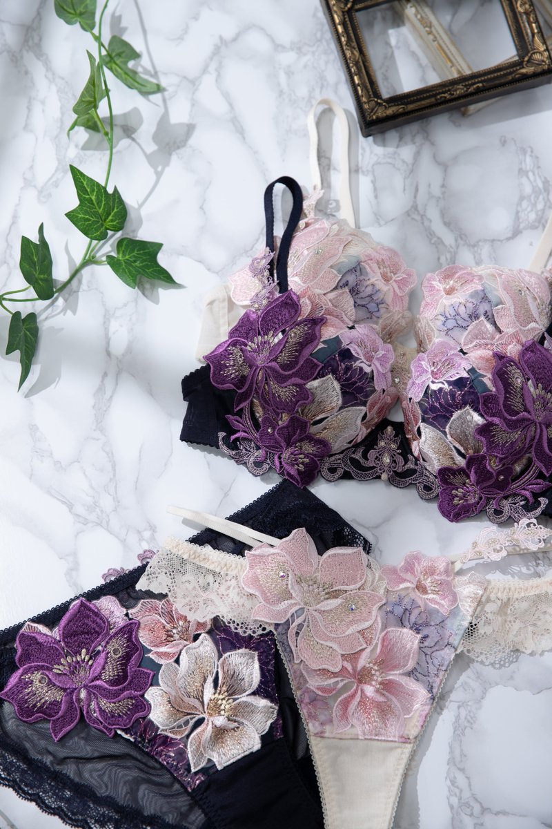 サルート】29G（プライム） 【限定発売商品 】 アール・ヌーヴォーを