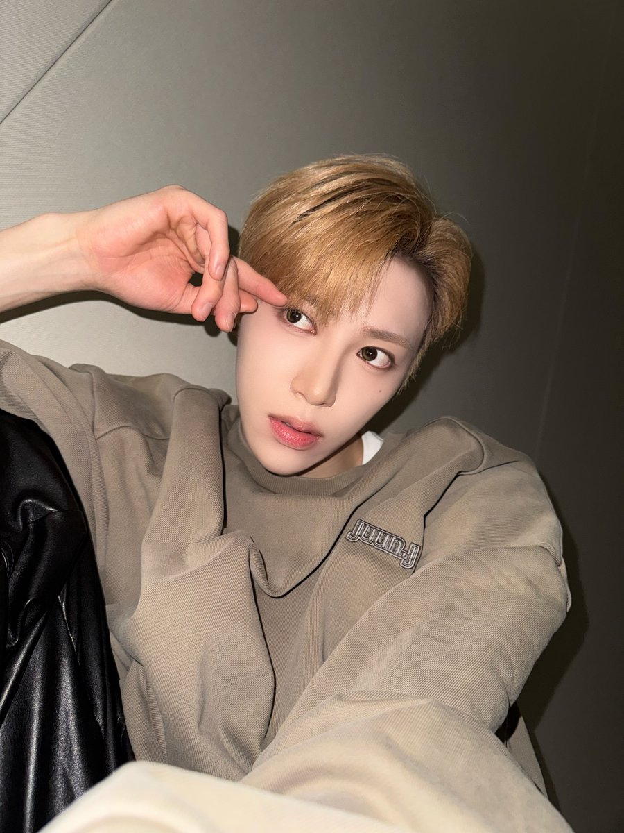 G8Mj8L4bMAAngYR.jpg?format=jpg