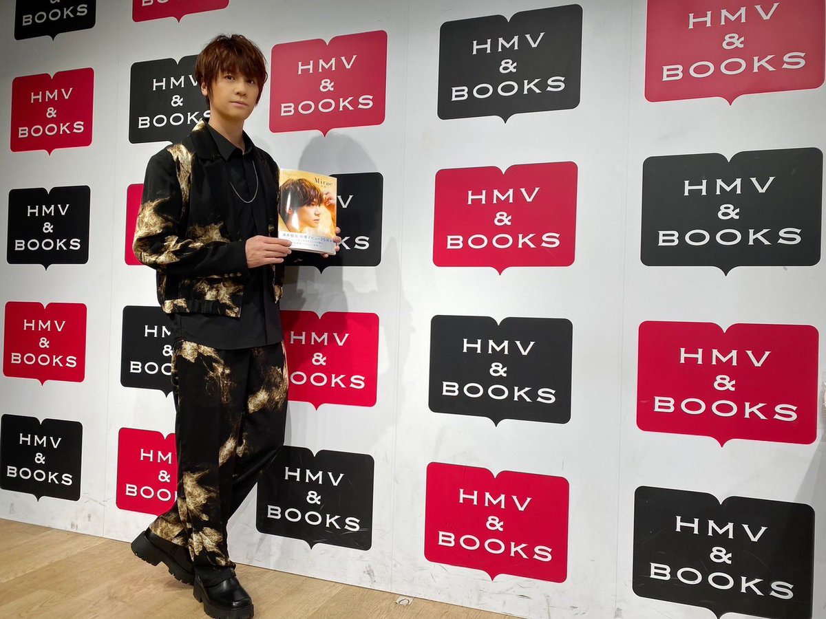 浦井です！ 大阪HMVさんで写真集『Mirae〜未来〜』のお渡し会andチェキ