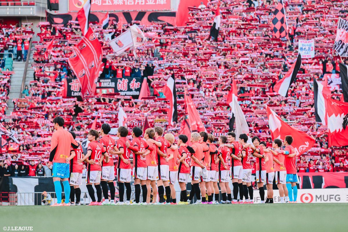 赤で埋め尽くして浦和レッズを応援！♦️ “赤い”画像を載せて#世界を