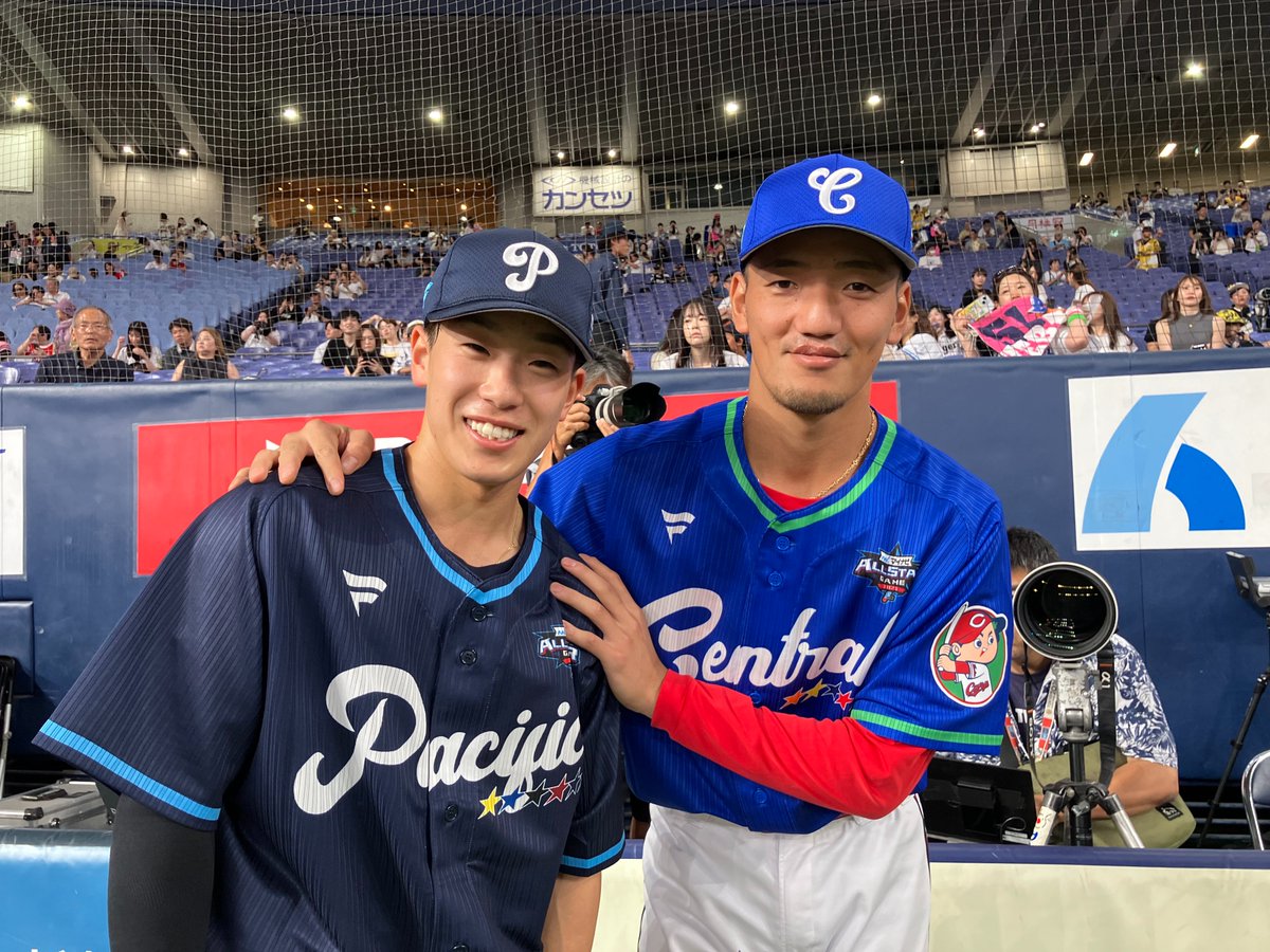 滝澤夏央 選手と #矢野雅哉 選手。 同じ内野手としてグローブの話で