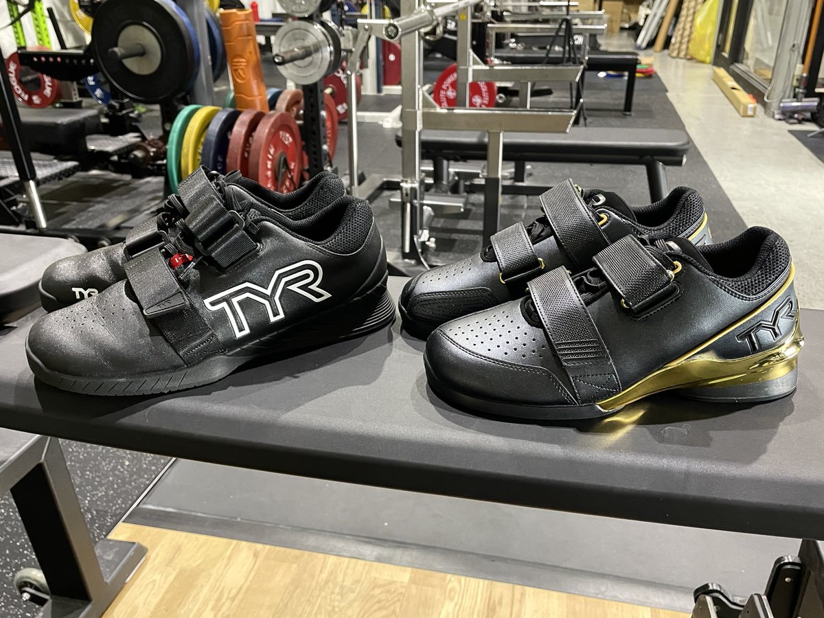 ヒール付きのリフティングシューズは、 ・メインで使う種目（ハイバー