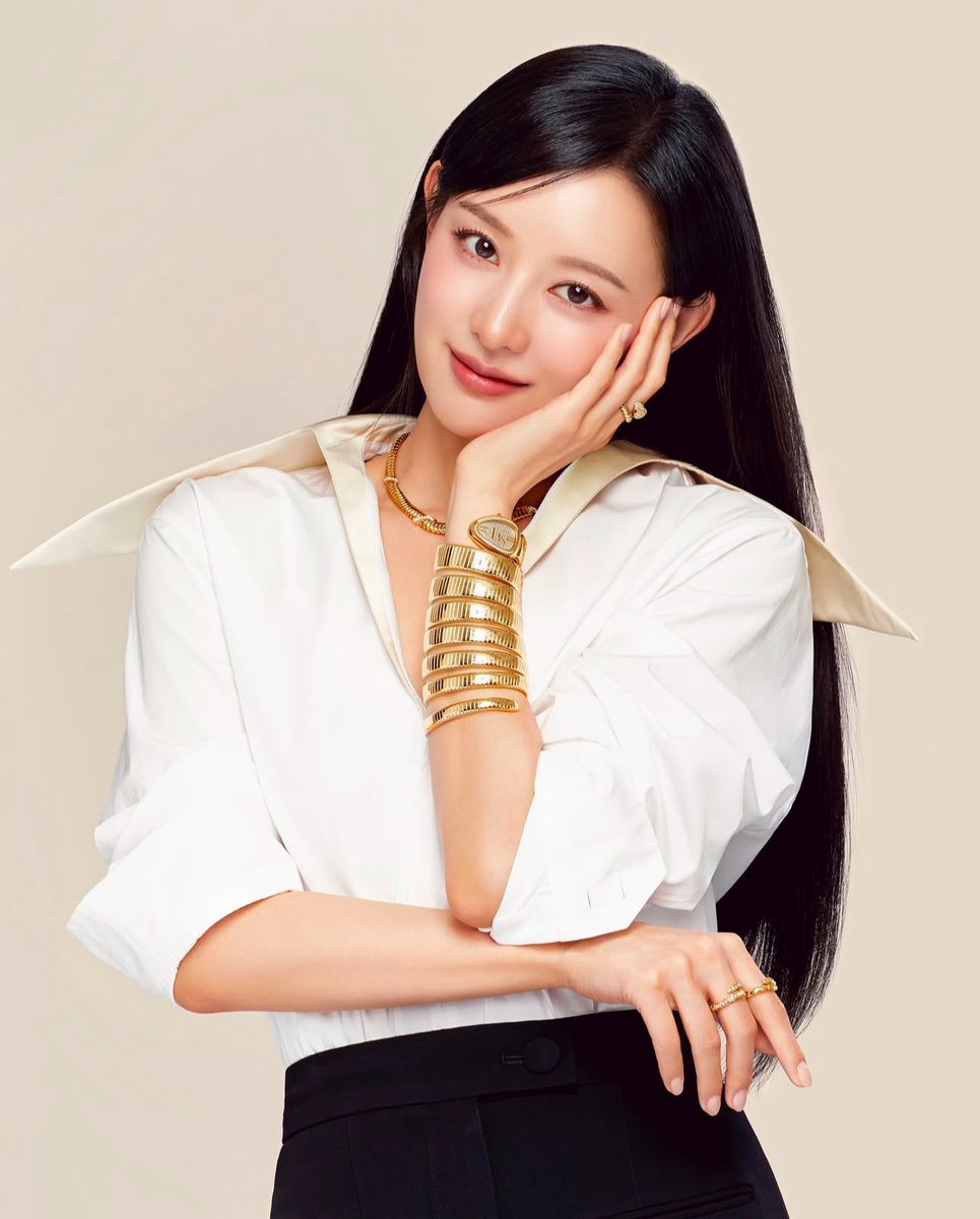 キムジウォン様ジュエリーが映えすぎる。本当に美しい…。ブルガリの