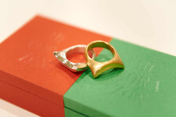 LADORONES SCARF RING SILVER