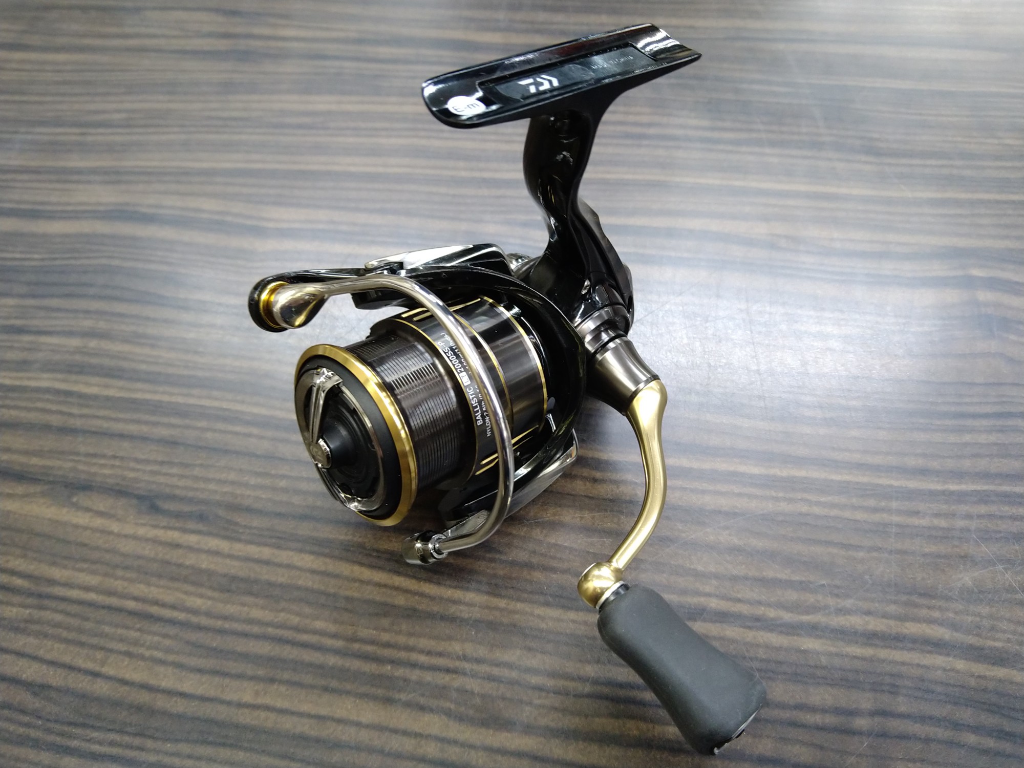 BALLISTIC LT 2000SS-P スピニングリール BALLISTIC LT 2000SS-P