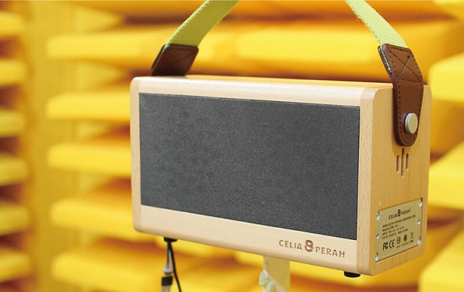 レジャーに最適なポータブルBluetoothスピーカー CELIA&PERAH P3 IIを