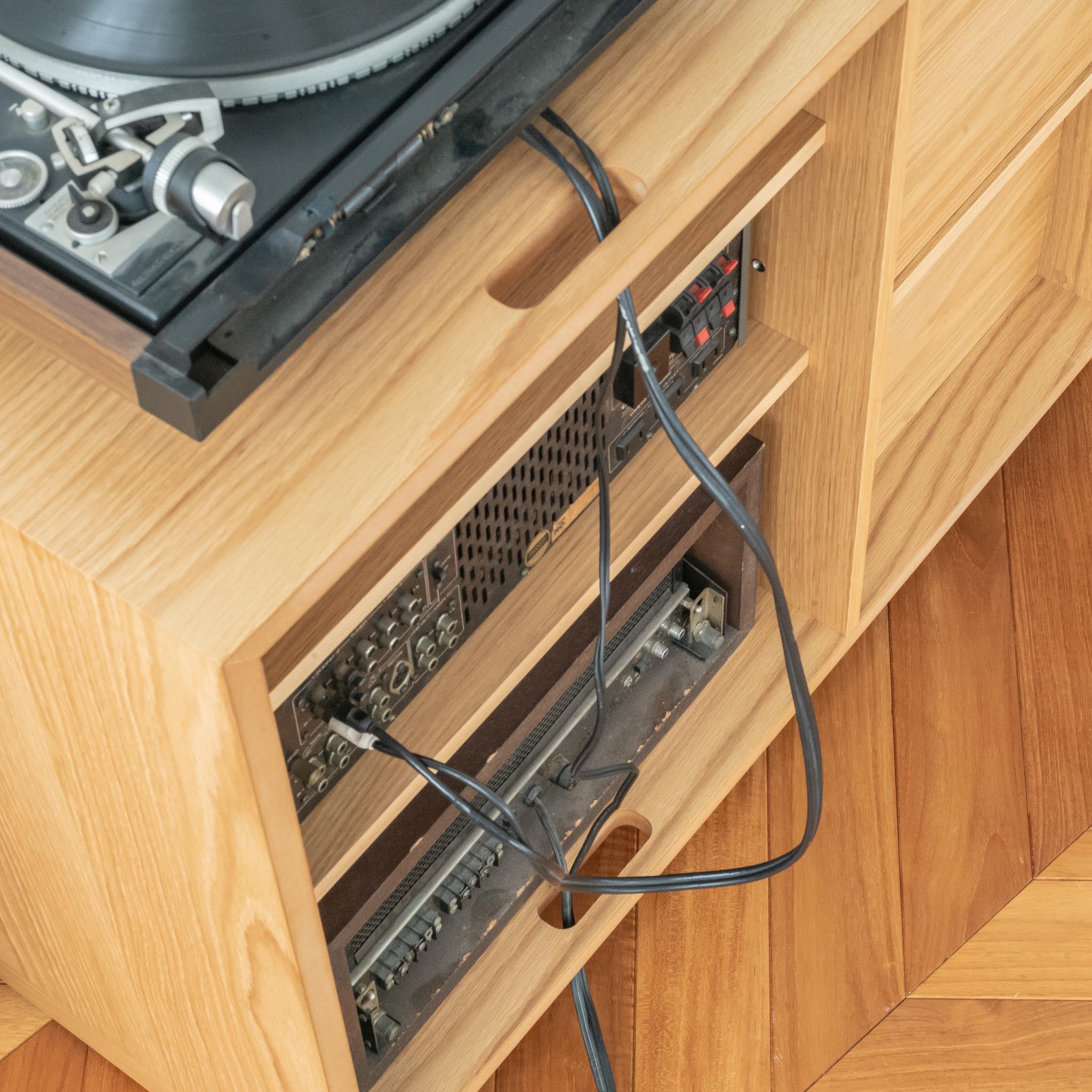 オーディオラック タイプ3 – P Y T H A G O R A