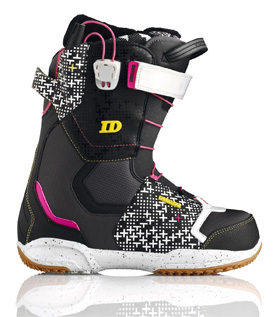 ディーラックス DEELUXE