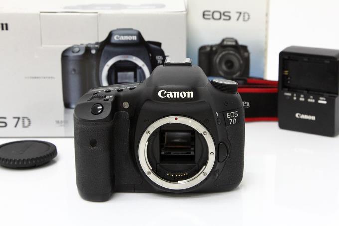 EOS 7D ボディ シャッター回数72200回以下 【K1031】 | キヤノン