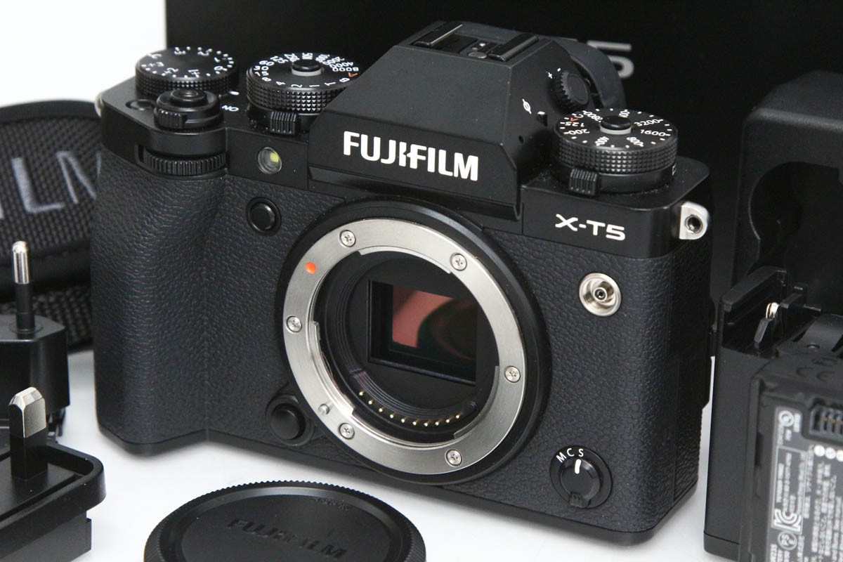 価格.com - 富士フイルム FUJIFILM X-T10 単焦点レンズキット 純正