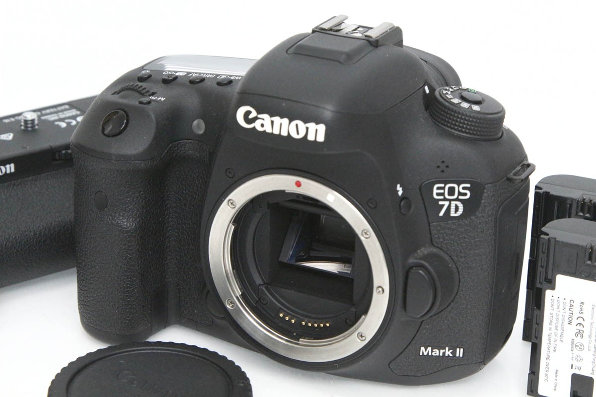 価格.com - EOS 7D Mark II ボディ 中古価格比較