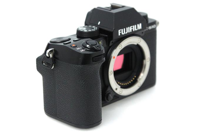 FUJIFILM X-S10 ダブルズームレンズキット シャッター回数約2700回以下
