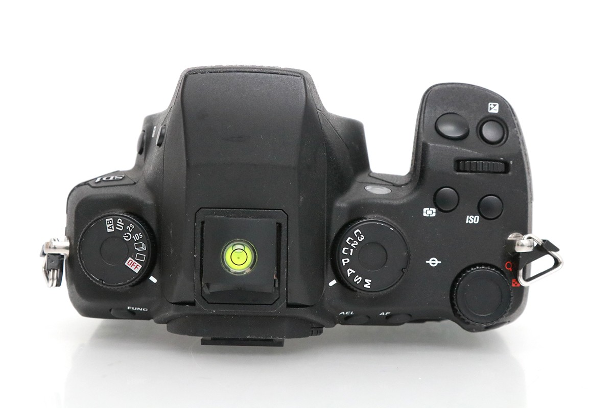 SD1 Merrill ボディ CA01-M4298-3U5A-ψ | シグマ | デジタル一眼レフ