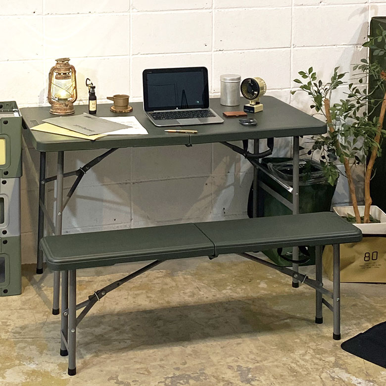 アウトドアテーブル 折りたたみ 4人掛 W 122 × D 60 cm プラスチック