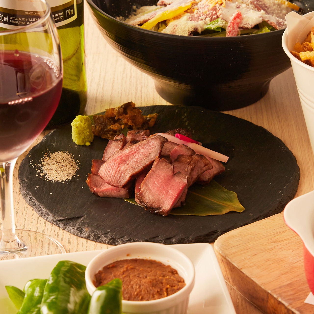 ブランド生牡蠣と極み牛タン おいすたん 関内南口本店（関内・馬車道