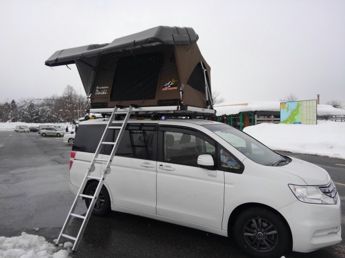 新型ルーフテント「Easy Camper-REVO」極寒のルーフテント泊レビュー