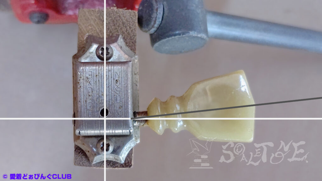 曲がったヴィンテージクルーソンペグを交換せずに修理する方法｜DIYで