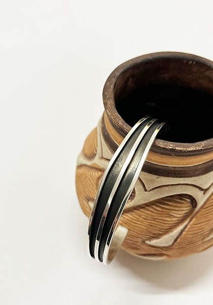 2ラインバングル Tom Hawk作 – SEEK