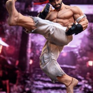 世界で888個“だけ”！『スト5』お値段約6万超え「リュウ」のアクション