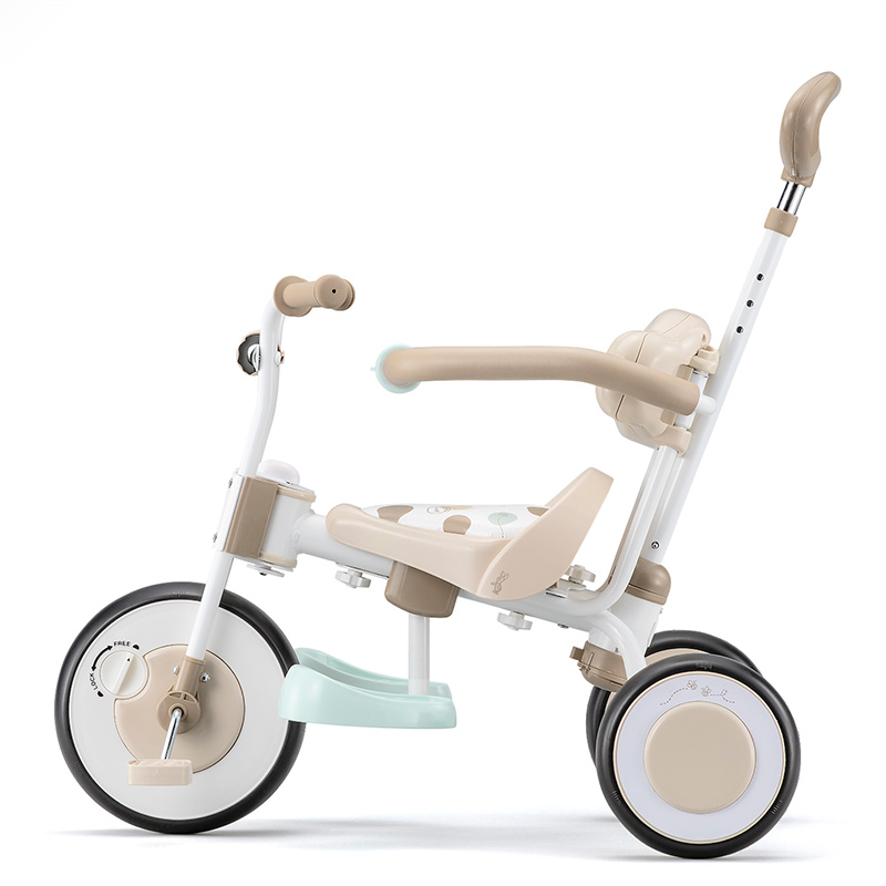 ナチュラルトライク プー＆ハニー 通販 | おもちゃ・遊具・乗用玩具