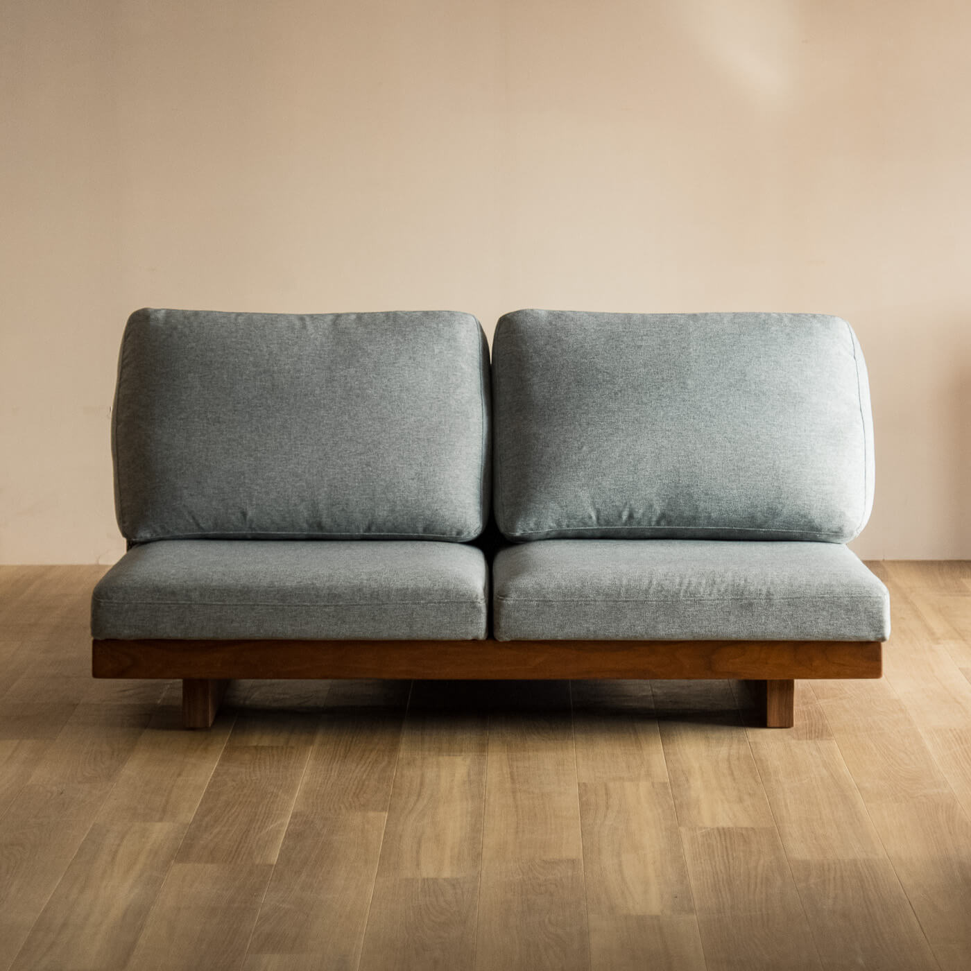 デニッシュ ソファ 2シーター(幅140cm) (樹種ウォールナット 張地