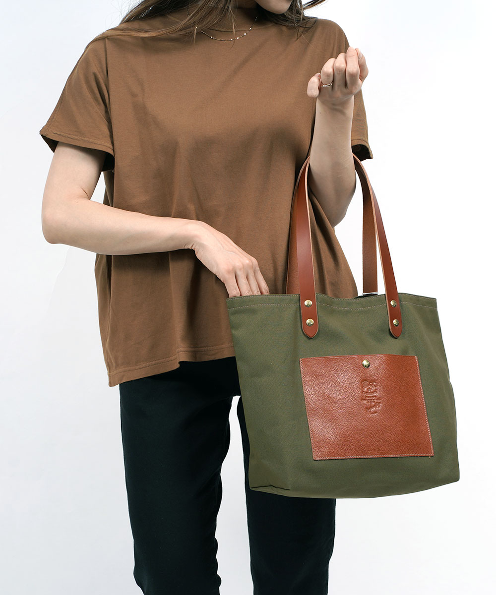 IL BISONTE（イルビゾンテ） トートバッグ キャンバストート