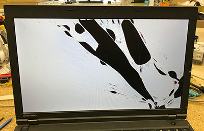 Lenovo L540の液晶割れ、画面が映らない修理・買取 | パソコン修理なら