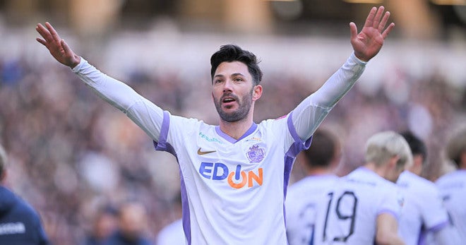 画像】圧巻の先制弾！スーパー杯制覇に貢献したサンフレッチェ広島FW