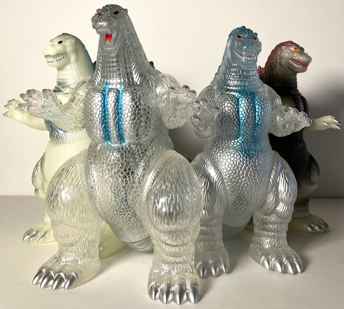 ハンズ渋谷店にマルサンの「ゴジラ1989」「ゴジラ1995」襲来！ | sofvi